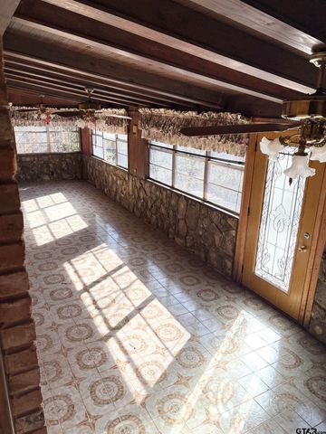 609 HICKORY, Hughes Springs, TX 75656