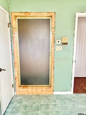 609 HICKORY, Hughes Springs, TX 75656