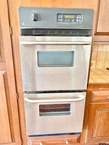 609 HICKORY, Hughes Springs, TX 75656