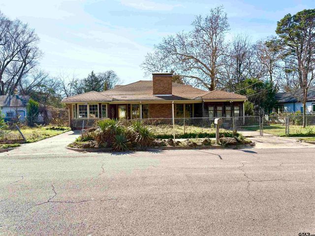 609 HICKORY, Hughes Springs, TX 75656