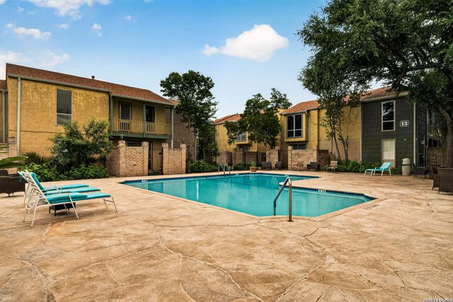 3678 Hidden Dr Apt 2906, San Antonio, TX 78217