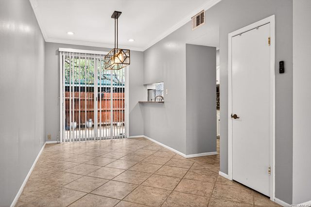 3678 Hidden Dr Apt 2906, San Antonio, TX 78217
