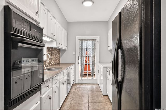 3678 Hidden Dr Apt 2906, San Antonio, TX 78217