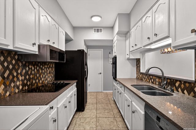 3678 Hidden Dr Apt 2906, San Antonio, TX 78217