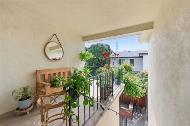 1547 S Westgate, Los Angeles, CA 90025