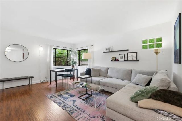 1547 S Westgate, Los Angeles, CA 90025