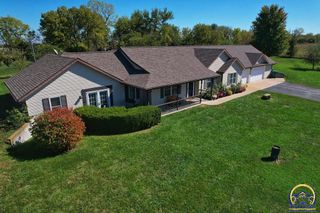 15700 Rock Island Rd, Mayetta, KS 66509