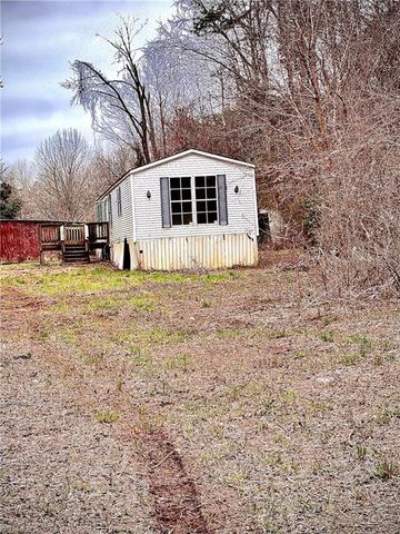 2416 Minorwood Road, Greensboro, NC 27405