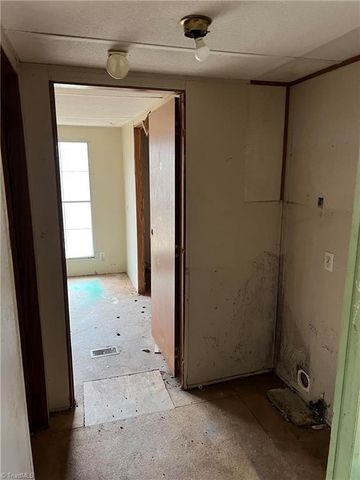 2416 Minorwood Road, Greensboro, NC 27405