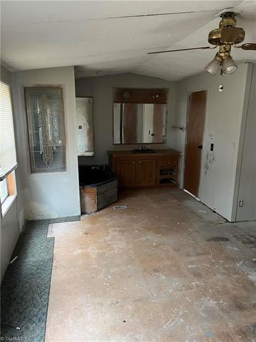 2416 Minorwood Road, Greensboro, NC 27405