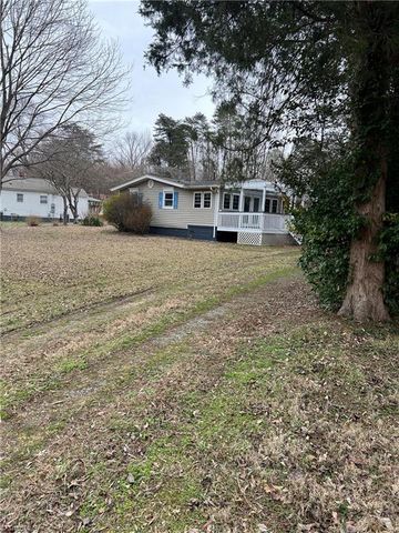 2416 Minorwood Road, Greensboro, NC 27405