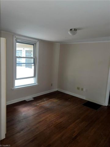 2416 Minorwood Road, Greensboro, NC 27405