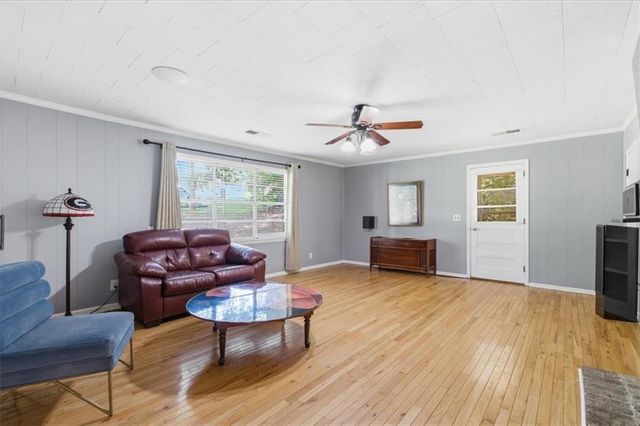 112 Pine Street, Calhoun, GA 30701