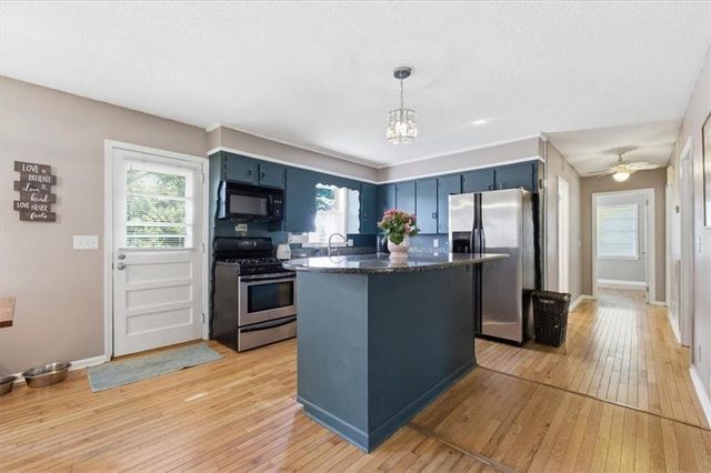112 Pine Street, Calhoun, GA 30701