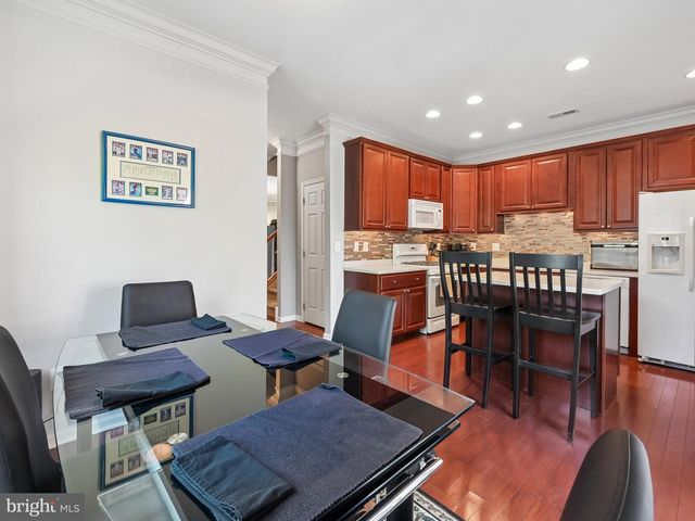 2 W STATION LN, Merchantville, NJ 08109