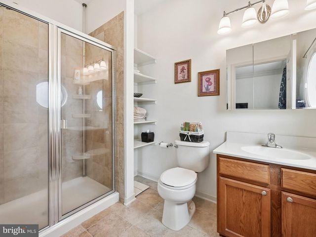 2 W STATION LN, Merchantville, NJ 08109