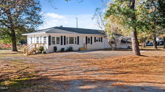 2009 Windy Hill Farm Lane, Zebulon, NC 27597