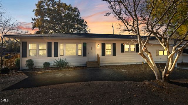 2009 Windy Hill Farm Lane, Zebulon, NC 27597