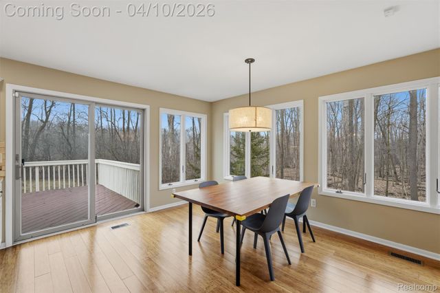 2181 Trillium Woods Drive, Ann Arbor Charter Township, MI 48105