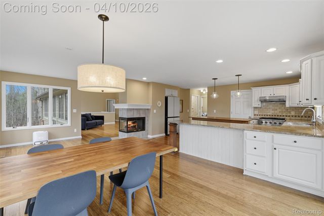 2181 Trillium Woods Drive, Ann Arbor Charter Township, MI 48105