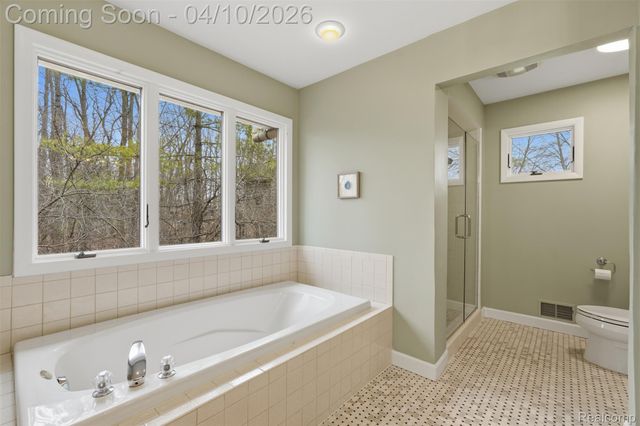 2181 Trillium Woods Drive, Ann Arbor Charter Township, MI 48105