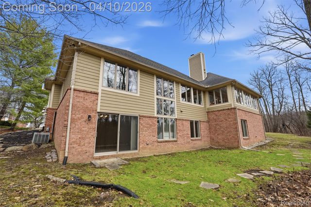 2181 Trillium Woods Drive, Ann Arbor Charter Township, MI 48105