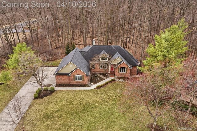 2181 Trillium Woods Drive, Ann Arbor Charter Township, MI 48105
