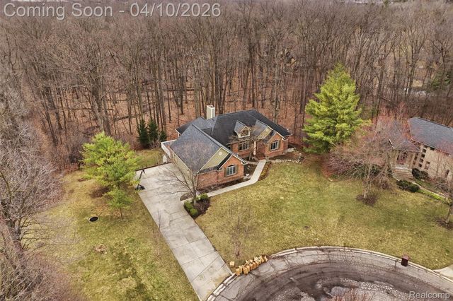 2181 Trillium Woods Drive, Ann Arbor Charter Township, MI 48105