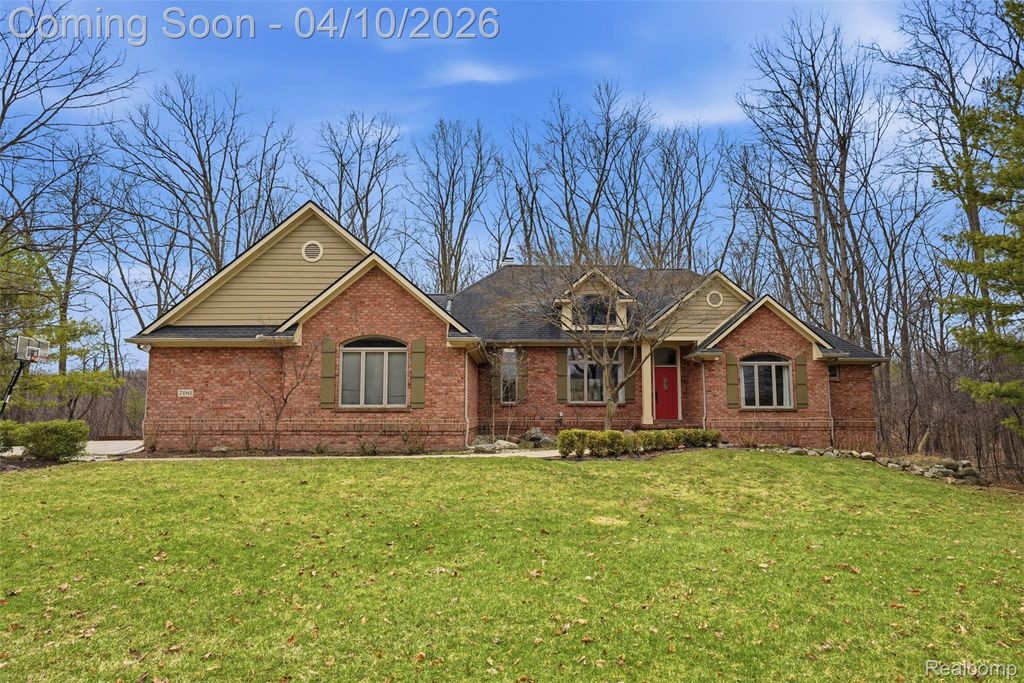 2181 Trillium Woods Drive, Ann Arbor Charter Township, MI 48105