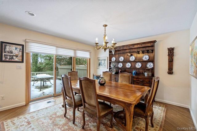 194 Alta Terrace Terrace, Jericho, NY 11753