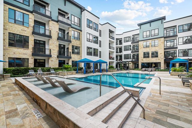 1616 W Dallas Street 128, Houston, TX 77019