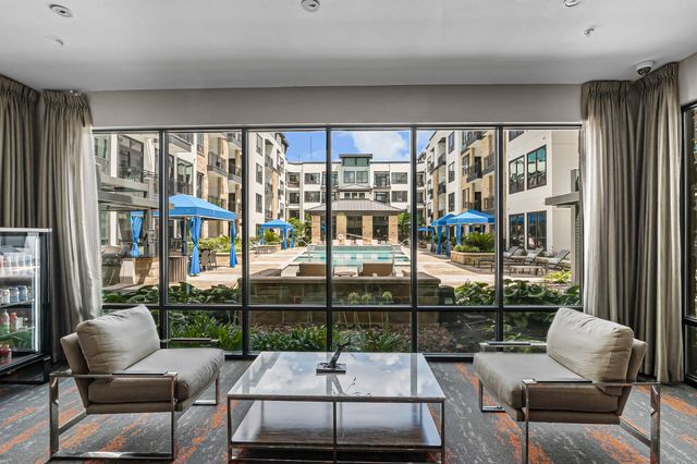 1616 W Dallas Street 128, Houston, TX 77019