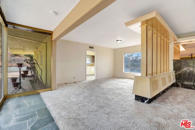 1682 Larco Way, Glendale, CA 91202