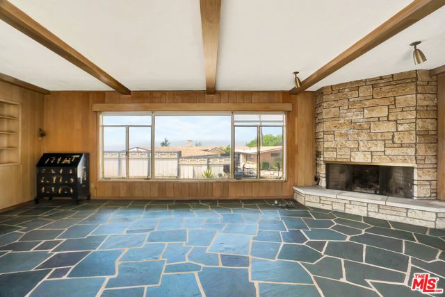 1682 Larco Way, Glendale, CA 91202