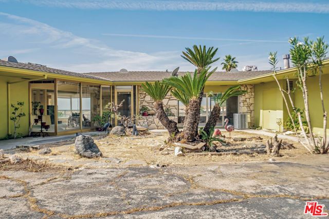 1682 Larco Way, Glendale, CA 91202