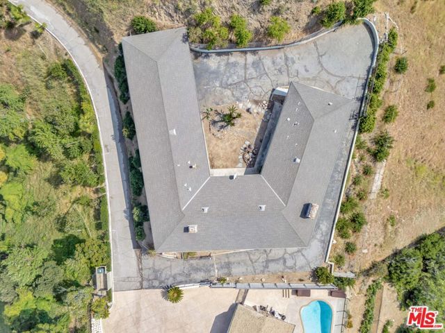 1682 Larco Way, Glendale, CA 91202