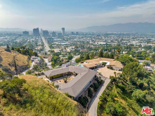 1682 Larco Way, Glendale, CA 91202