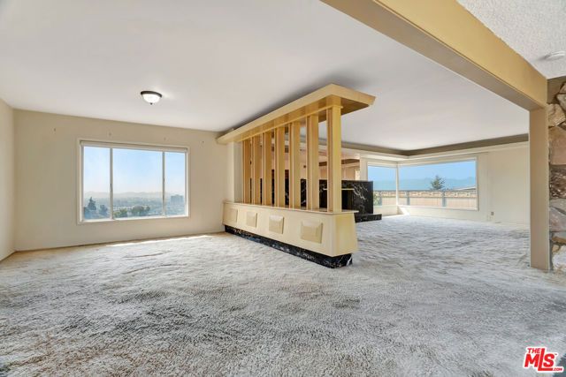 1682 Larco Way, Glendale, CA 91202