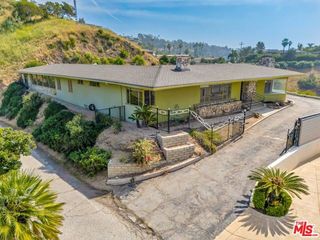 1682 Larco Way, Glendale, CA 91202