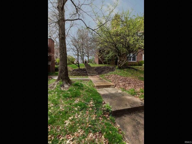 2641 E Windermere Woods Drive, Bloomington, IN 47401