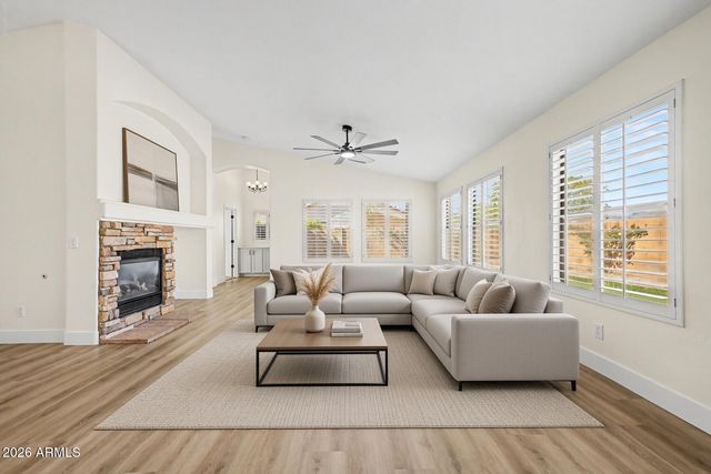 10376 W TONOPAH Drive, Peoria, AZ 85382