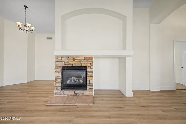 10376 W TONOPAH Drive, Peoria, AZ 85382
