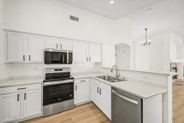10376 W TONOPAH Drive, Peoria, AZ 85382