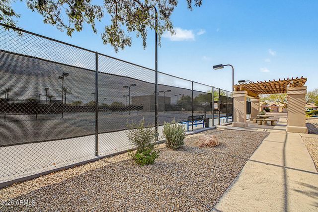 10376 W TONOPAH Drive, Peoria, AZ 85382
