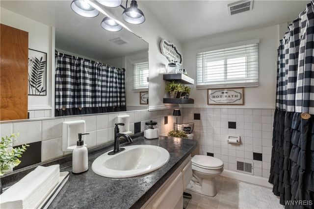 2248 George Urban Boulevard, Cheektowaga, NY 14043