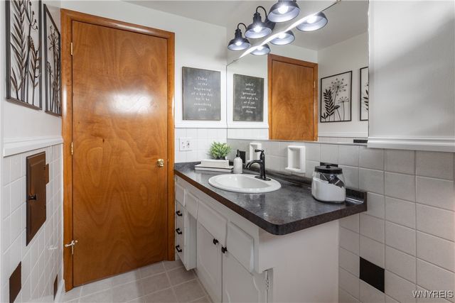 2248 George Urban Boulevard, Cheektowaga, NY 14043