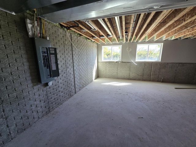 548 Harvest LANE, Hartford, WI 53027