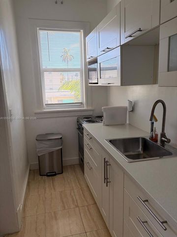 900 16th Street 301, Miami Beach, FL 33139