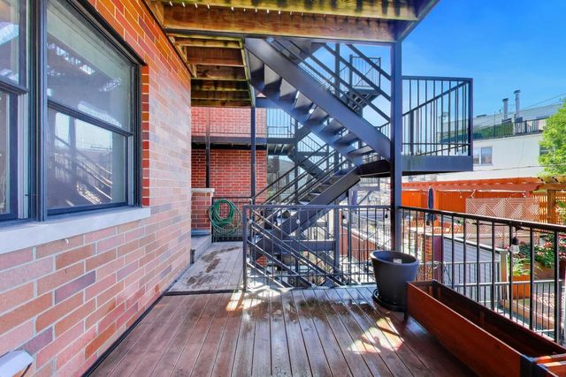 2842 N Racine Avenue 2, Chicago, IL 60657