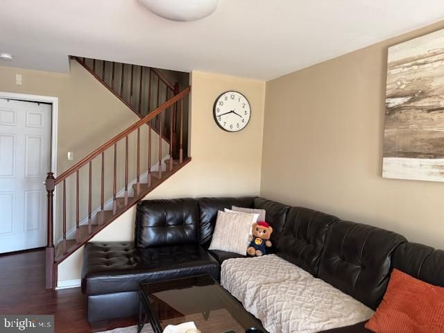 7 WYNDHAM PLACE ST, Florence, NJ 08518